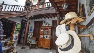 El Cabildo adquiere la casa de Pepe Dmaso en Agaete para destinarla a centro cultural dedicado al artista